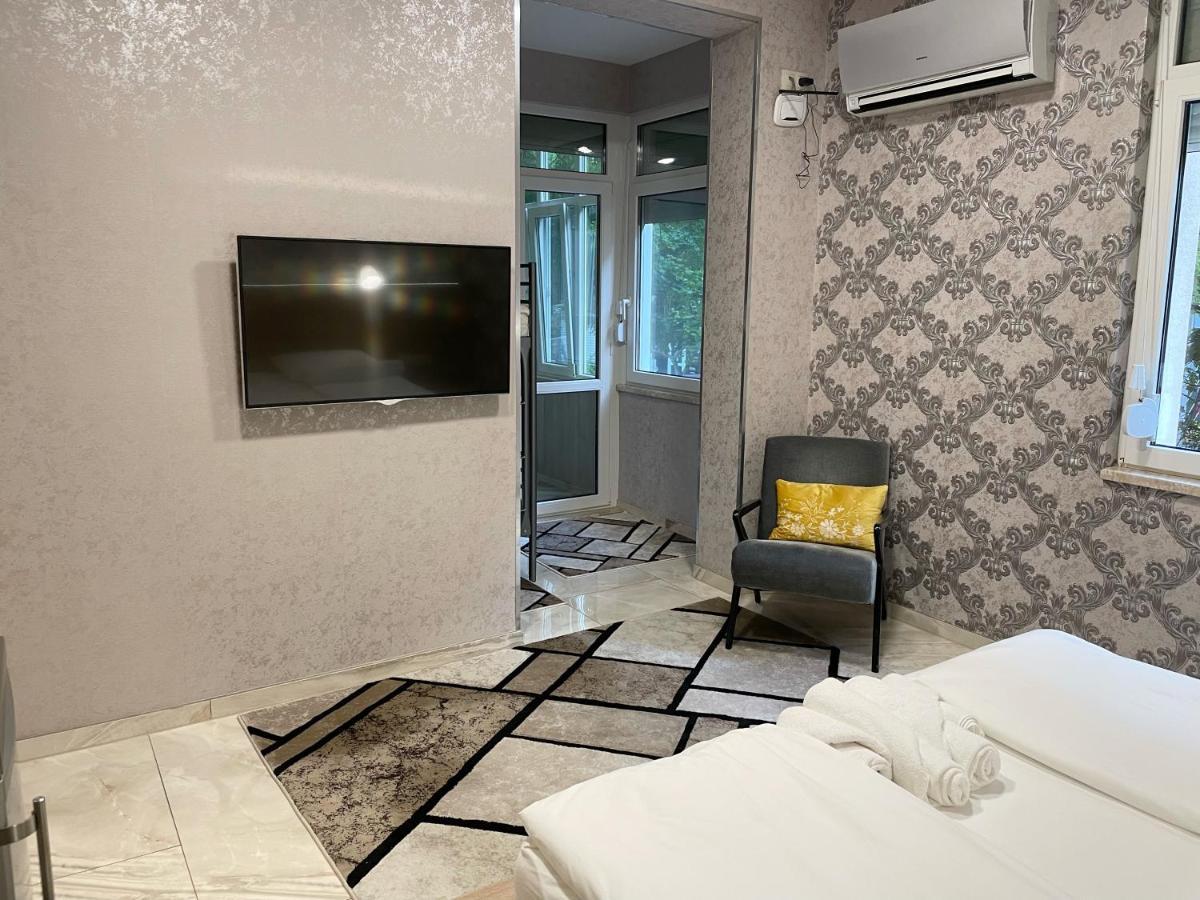 De Luxe Studio Burgas, City Center Екстер'єр фото